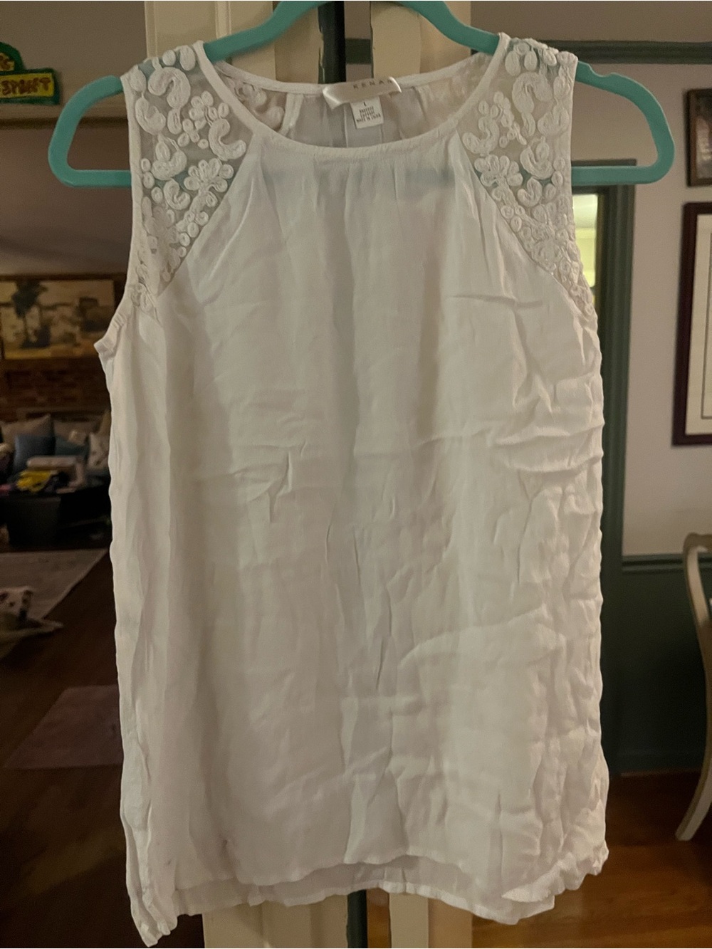 Kenar White Sleeveless Camisole with Lace-Embellished Shoulders
